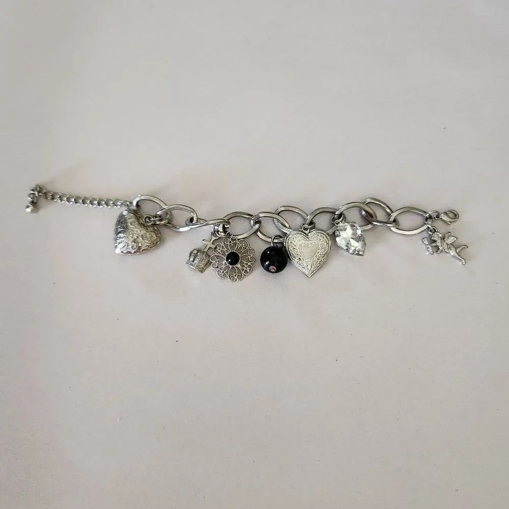 Unbranded Silvertone Adorable Chunky Charm Bracelet With 7 Charms